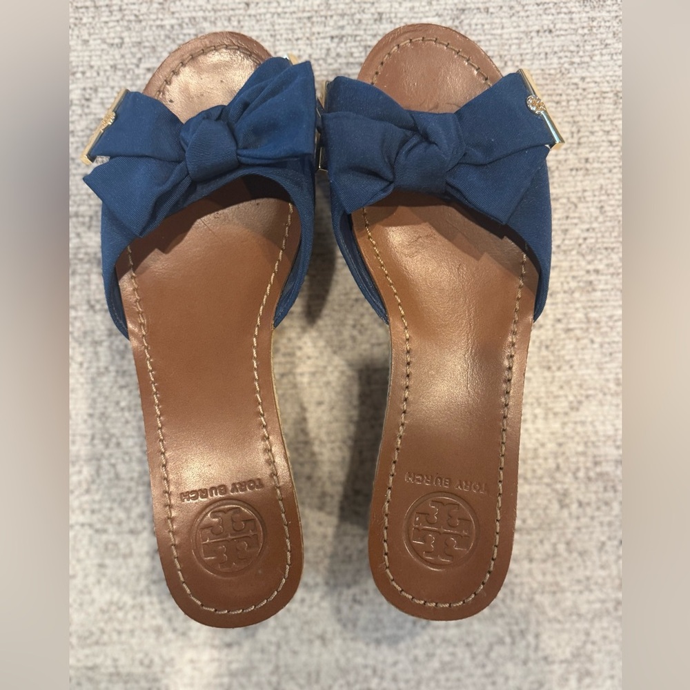 Tory Burch Penny Bow Wedge
